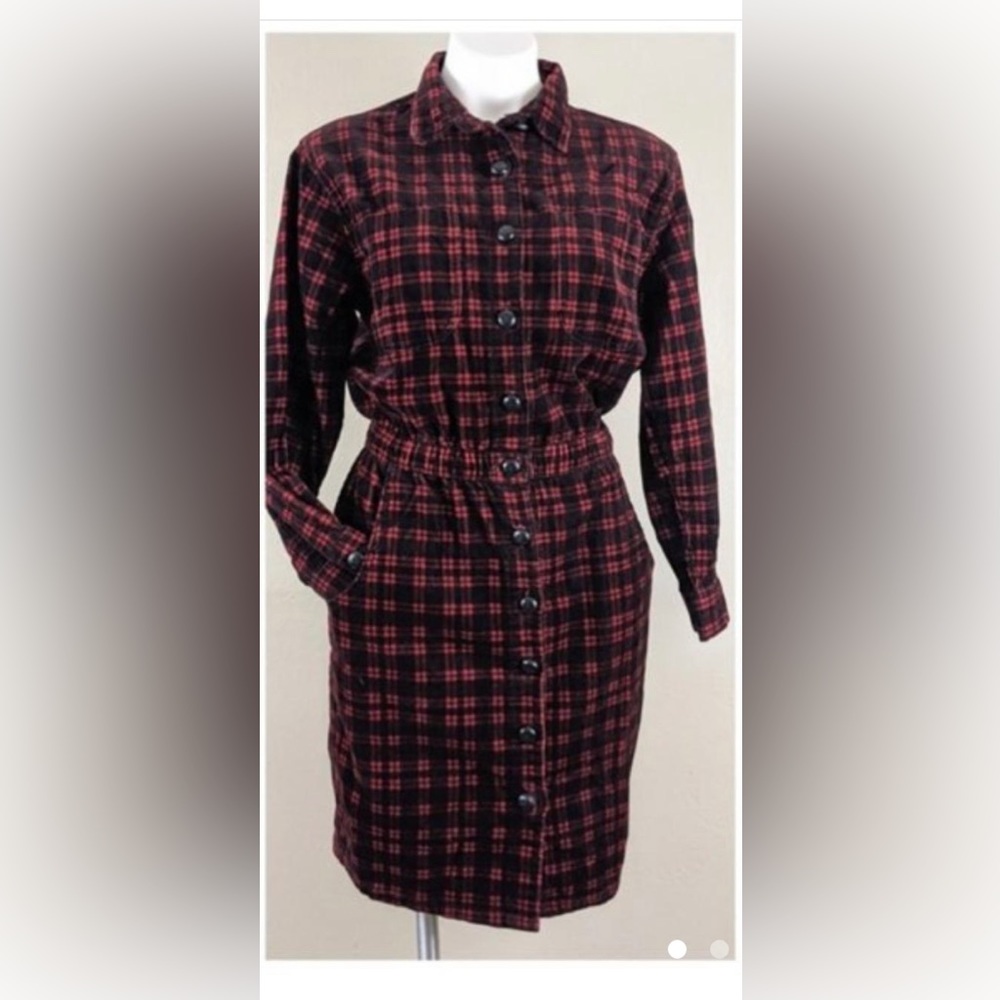 Fads Vintage women’s 80s 90s Red & Black plaid Corduroy long sleeve Dress size 4